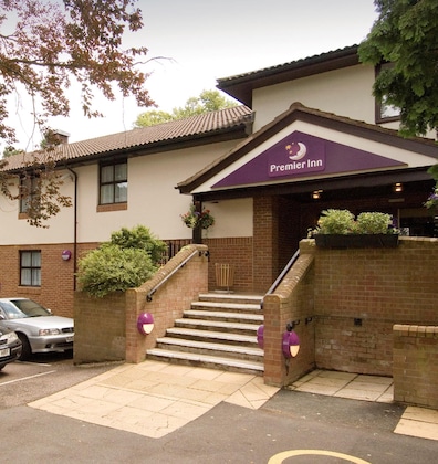 Gallery - Premier Inn Kings Langley