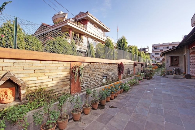 Gallery - Vardan Resort N' Apartment