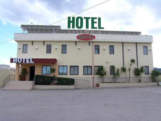 Gallery - Genius Hotel