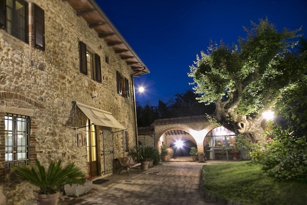 Gallery - Il Colombaio Winery And Rooms
