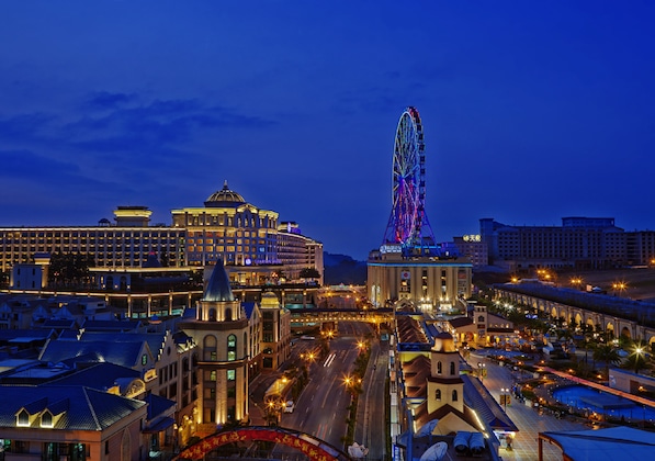 Gallery - E-Da Skylark Hotel