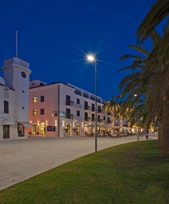 Gallery - Hotel Pine