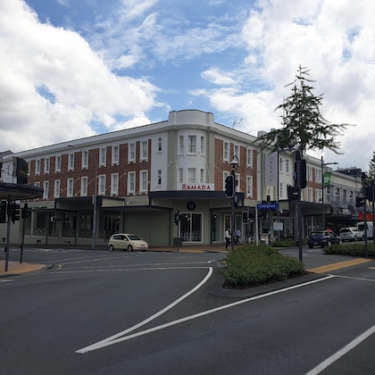 Gallery - Ramada By Wyndham Hamilton City Center