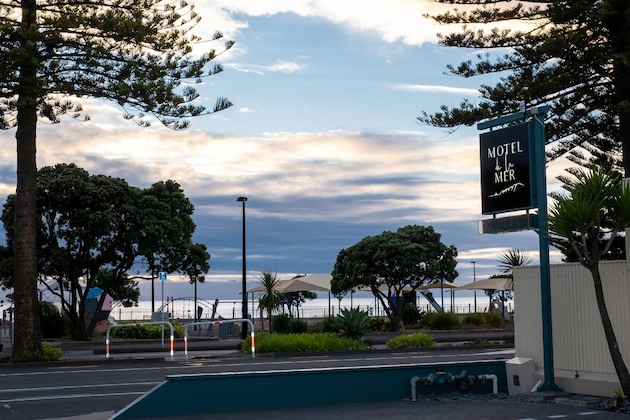 Gallery - Motel De La Mer