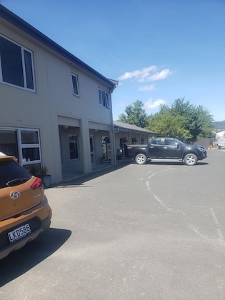 Gallery - St John's Court Motel