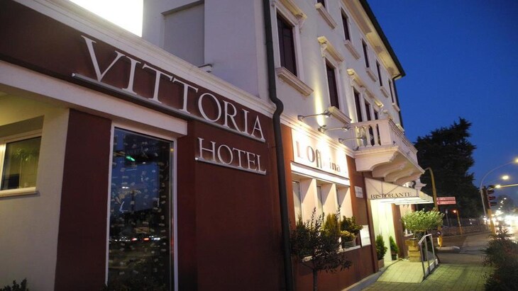 Gallery - Vittoria Hotel