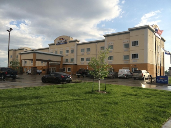 Gallery - Baymont By Wyndham Minot