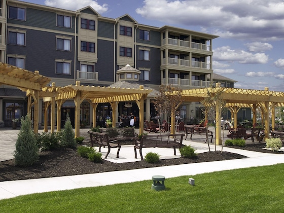 Gallery - 1000 Islands Harbor Hotel