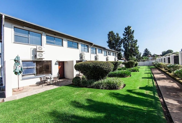 Gallery - Vetho 1 Apartments Or Tambo Airport