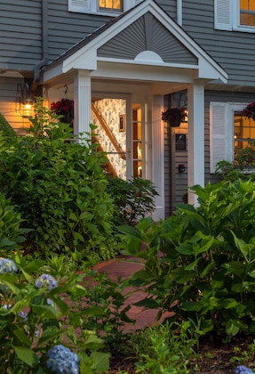 Gallery - Old Harbor Inn
