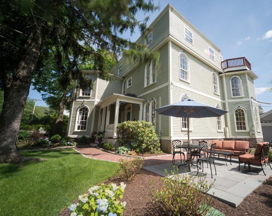 Gallery - Serenity Inn Newport