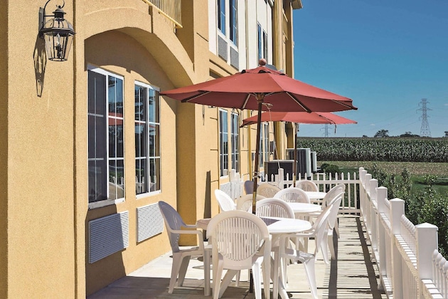 Gallery - La Quinta Inn & Suites By Wyndham Lancaster