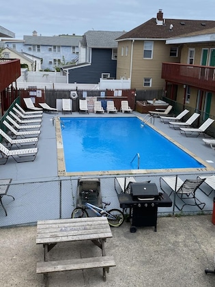 Gallery - Offshore Motel