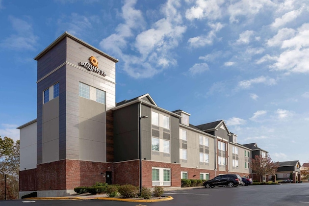 Gallery - La Quinta Inn & Suites By Wyndham Stonington-Mystic Area
