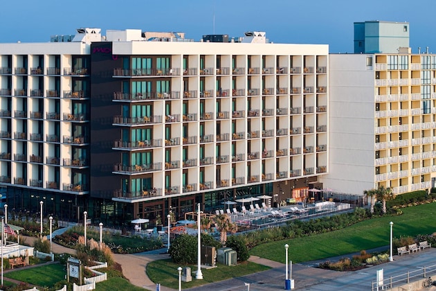 Gallery - Moxy Virginia Beach Oceanfront