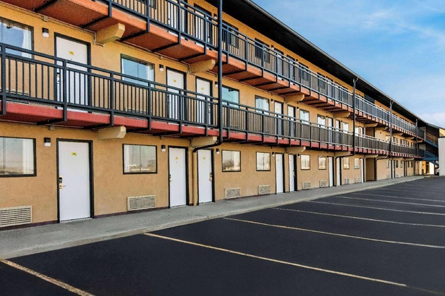Gallery - Super 8 By Wyndham Vandalia Dayton International Airport