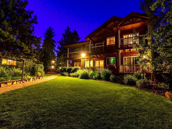 Gallery - Red Wolf Lakeside Lodge