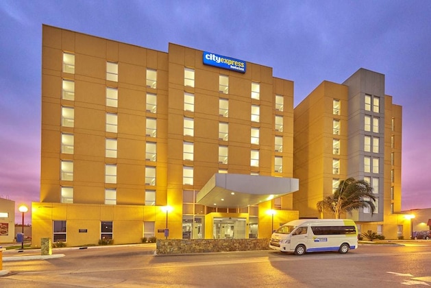 Gallery - City Express By Marriott Monterrey Norte