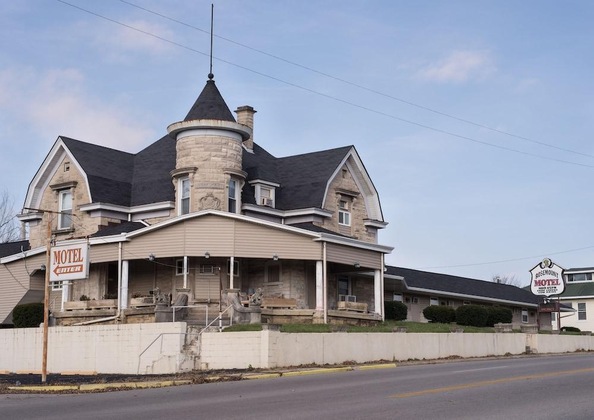 Gallery - Rosemount Motel