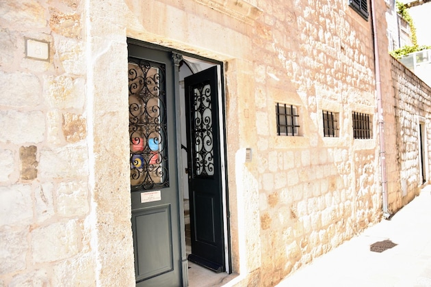 Gallery - Sunce Palace Apartments With Free Offsite Parking