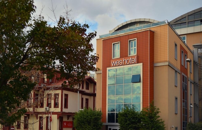 Gallery - Wes Hotel