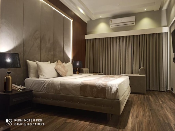 Gallery - Hotel Poonja International
