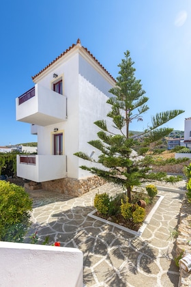 Gallery - Laza Beach Inn