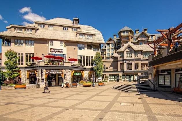 Gallery - Whistler Village Centre By Latour