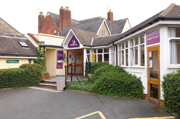 Gallery - Premier Inn Exeter (Countess Wear)
