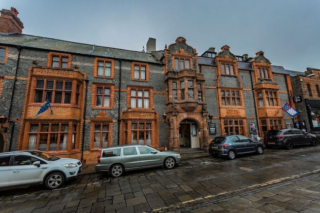 Gallery - The Castle Hotel