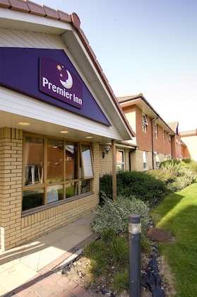 Gallery - Premier Inn Bridgwater North (A38)