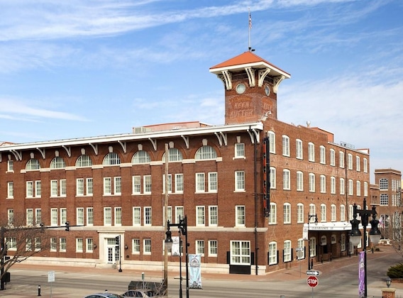 Gallery - Hotel At Old Town