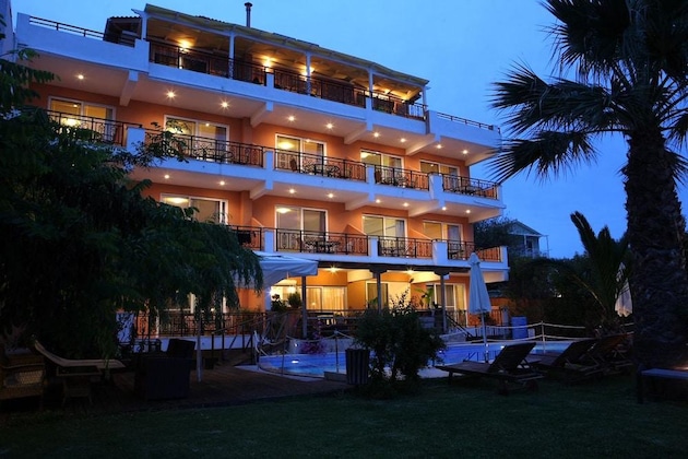 Gallery - Hotel Grand Nefeli
