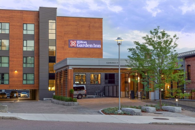 Gallery - Hilton Garden Inn Burlington Downtown