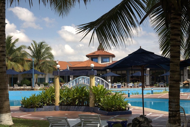 Gallery - La Palm Royal Beach Hotel