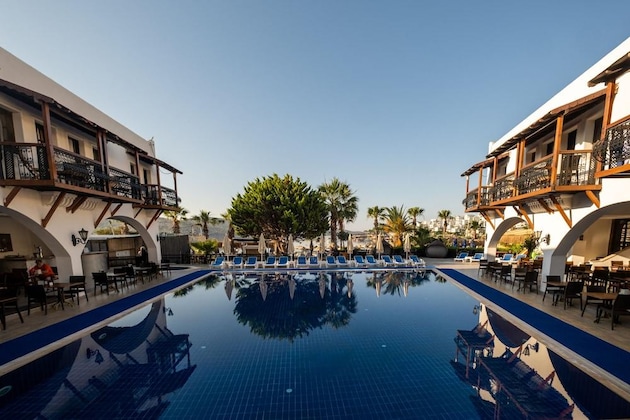 Gallery - Costa Bitezhan Hotel