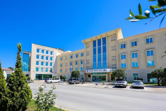 Gallery - Grand White City Hotel