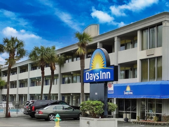 Gallery - Days Inn By Wyndham Myrtle Beach Grand Strand