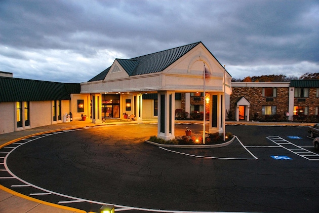 Gallery - Quality Inn & Suites