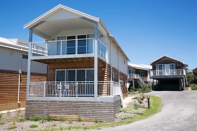 Gallery - Caves Coastal Bar & Bungalows