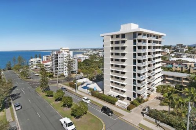 Gallery - Burgess @ Kings Beach Apartments