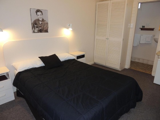 Gallery - Memphis Motor Inn