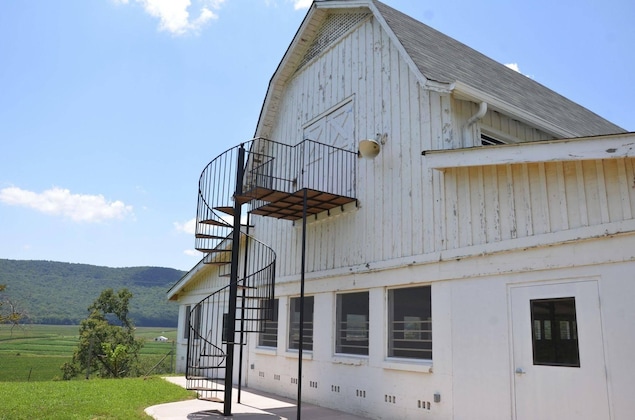 Gallery - Mountain Cove Farms Resort