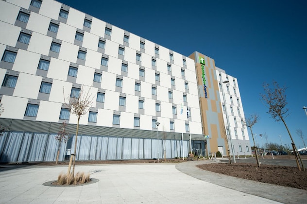 Gallery - Holiday Inn Express Aberdeen Airport, An Ihg Hotel