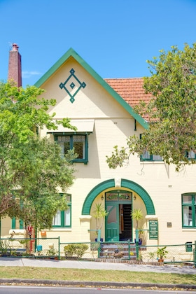 Gallery - Neutral Bay Lodge