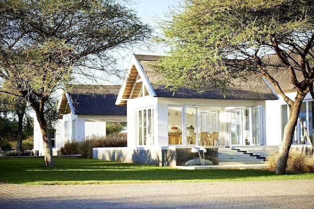 Gallery - Emanya At Etosha Game Lodge