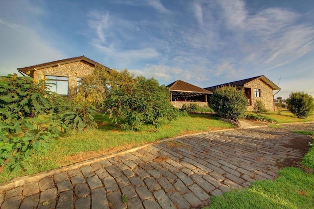 Gallery - Naivasha Kongoni Lodge - Lakefront Getaway