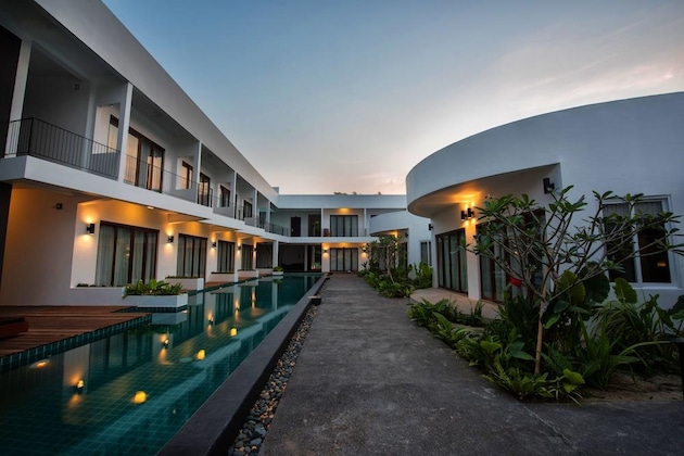 Gallery - Ren Resort