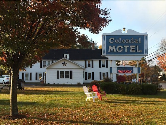 Gallery - Colonial Motel