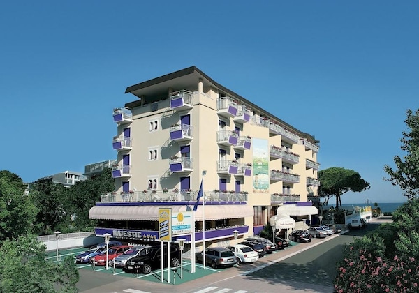 Gallery - Hotel Majestic